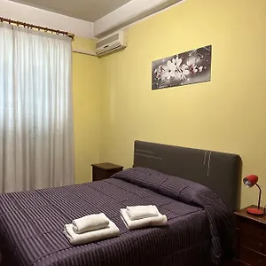 adelaide-rome.it-romehotels.com/