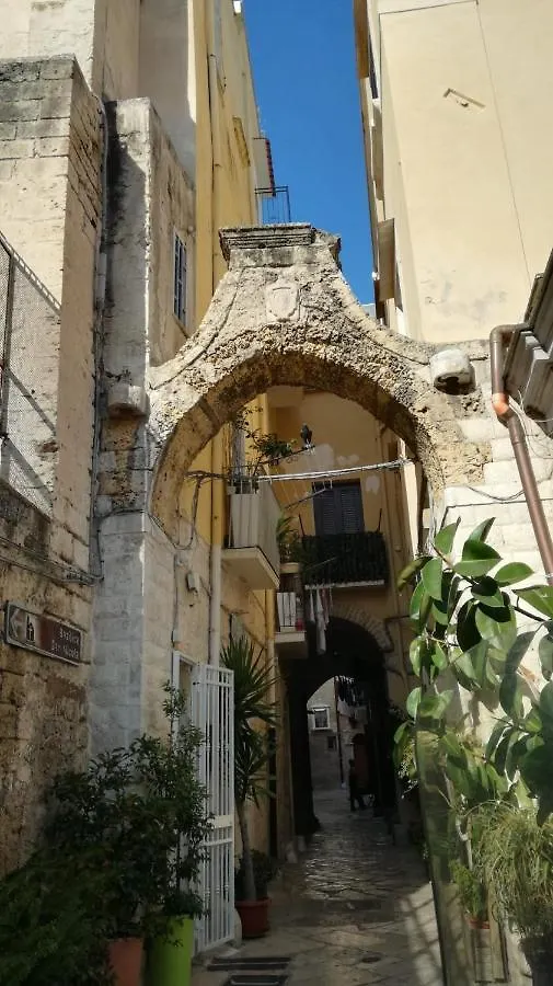 Arco Di Levante Bari Italia